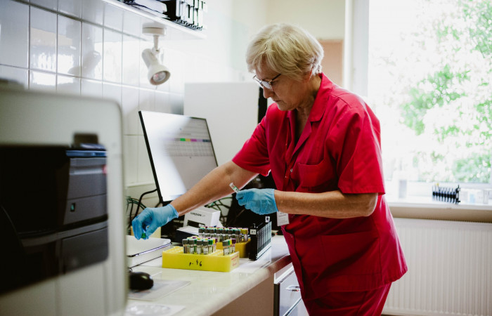 Personel Zakładu Diagnostyki Biochemicznej i Molekularnej przy pracy