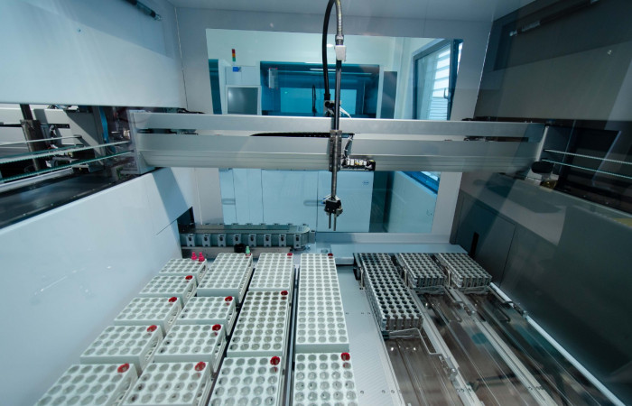 Sprzęt Zakładu Diagnostyki - zbliżenie na detale