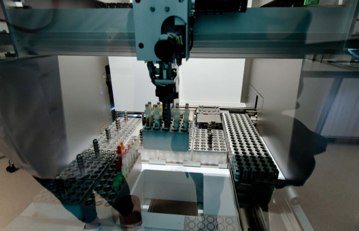 Sprzęt Zakładu Diagnostyki - zbliżenie na detale