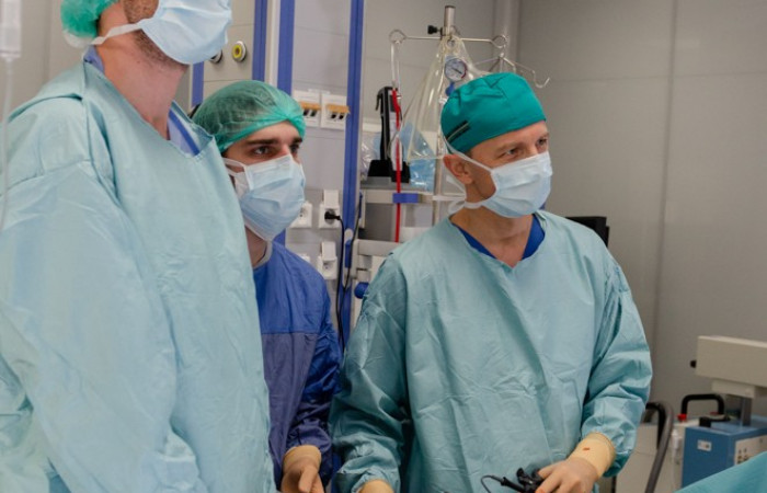 Operacja zbliżenie na lekarzy