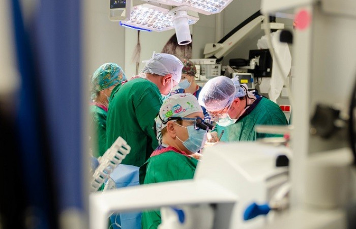 Operacja zbliżenie na lekarzy