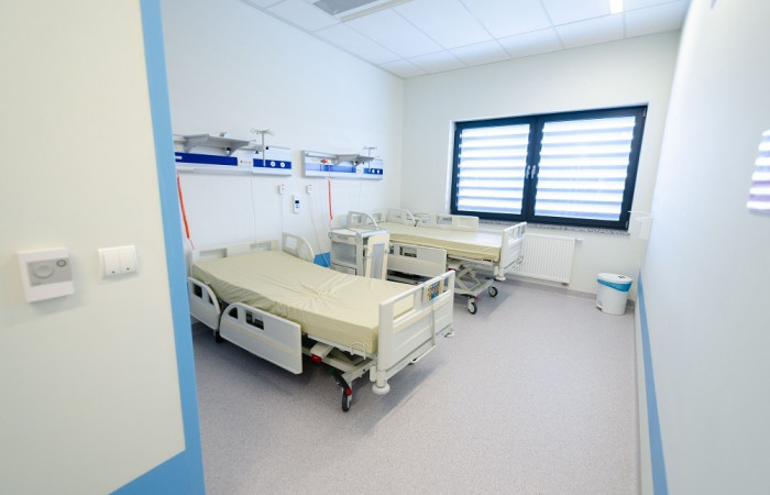 Łóżka w sali dla Pacjentów