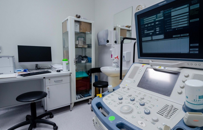 Pokój diagnostyczny, zbliżenie na sprzęt